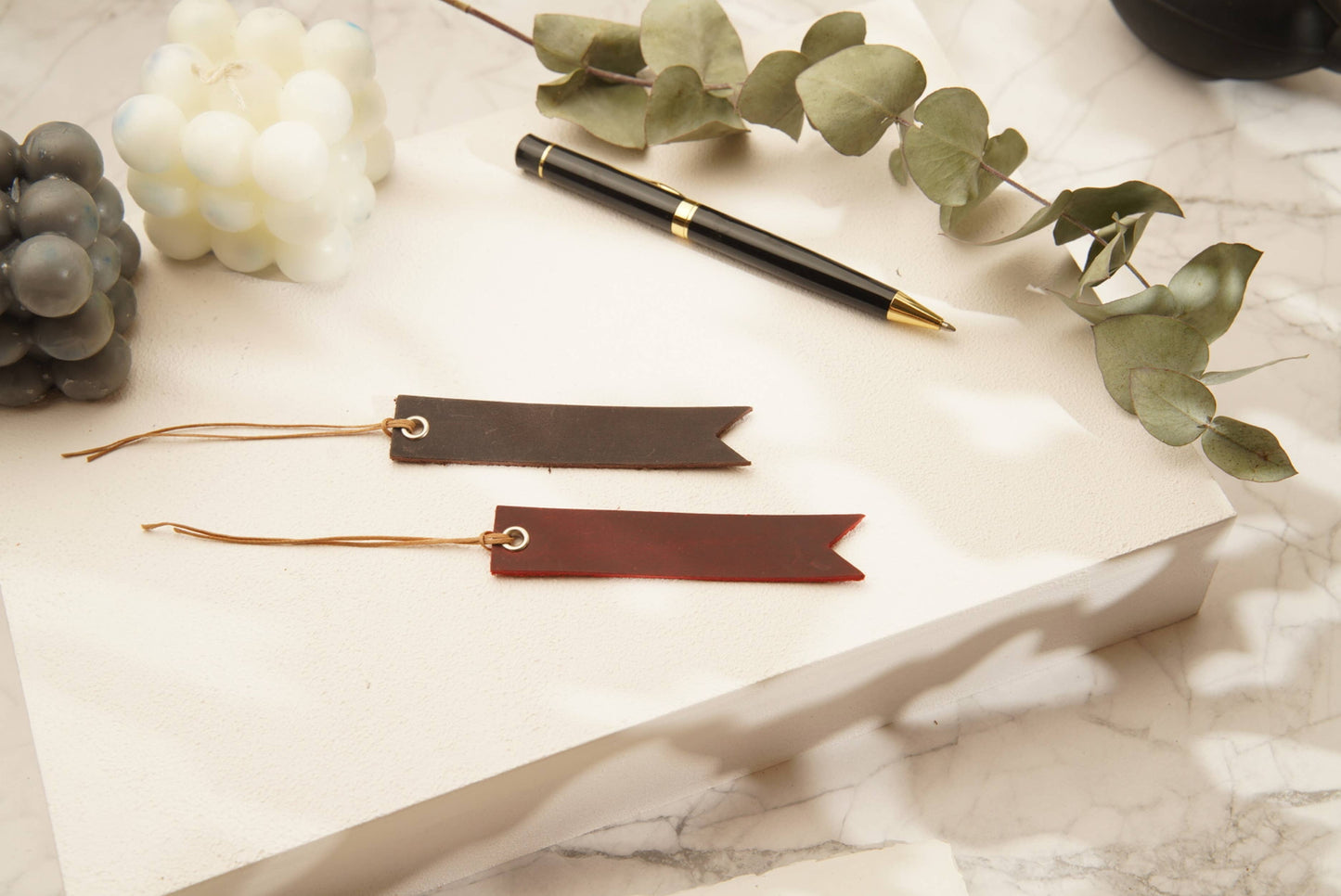 Leather Bookmark: Red / Classic