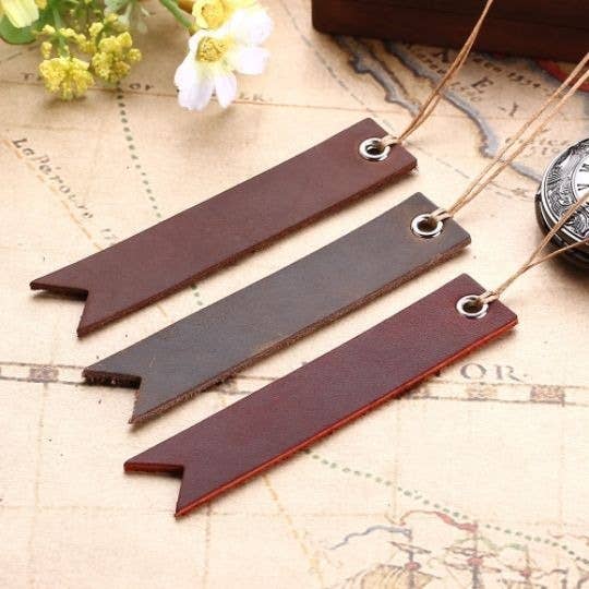 Leather Bookmark: Red / Classic