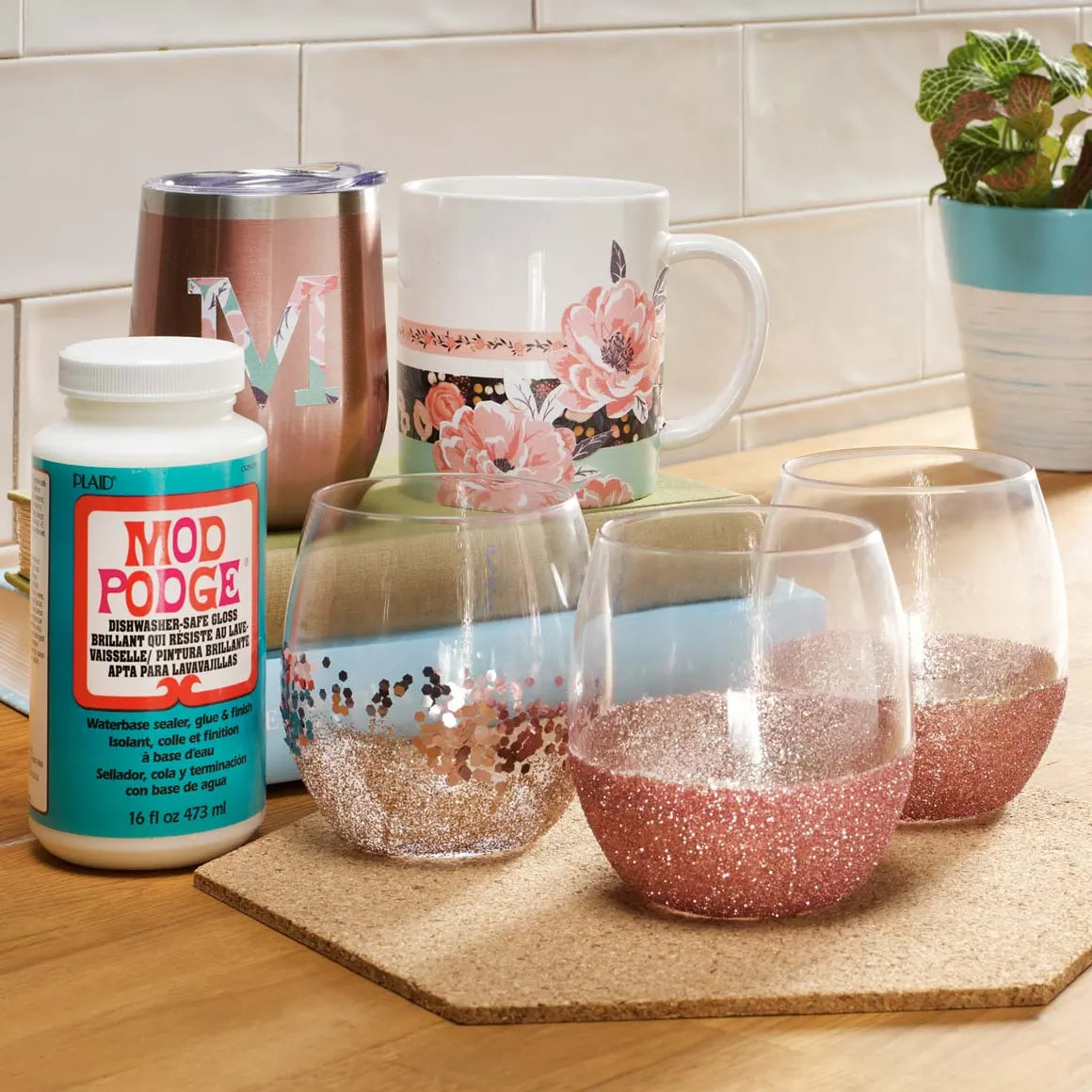Mod Podge Dishwasher Safe Gloss, 8 oz bottle, view 3