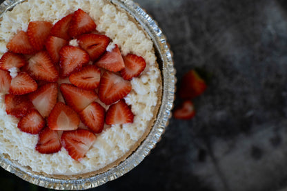 Strawberries N' Cream Cheesecake Dip