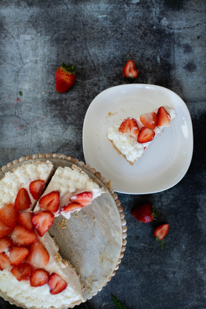 Strawberries N' Cream Cheesecake Dip